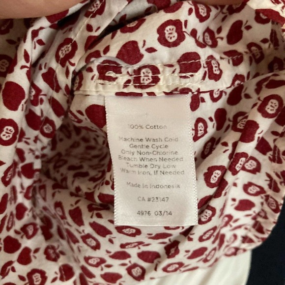 Talbots Shirt Womens Sz 10 Red White Cotton Apple Print Button Up Teacher - Picture 6 of 9